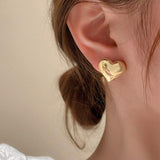 Široki naušnici u obliku srca