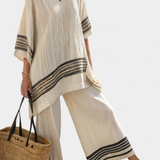 Set Mediteran Daisy od bambusovog platna s elegantnim crvenim i zelenim prugama