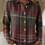 Matea – Topla karirana košulja u bordo-smeđim tonovima