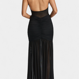 Milica Duga Haljina od Milk Svile s Dubokim Izrezom i Oblikovanim Nabranjem