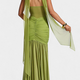 Milica Duga Haljina od Milk Svile s Dubokim Izrezom i Oblikovanim Nabranjem