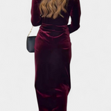 Vilma Duga Haljina od Zlatnog Baršuna s V-Izrezom